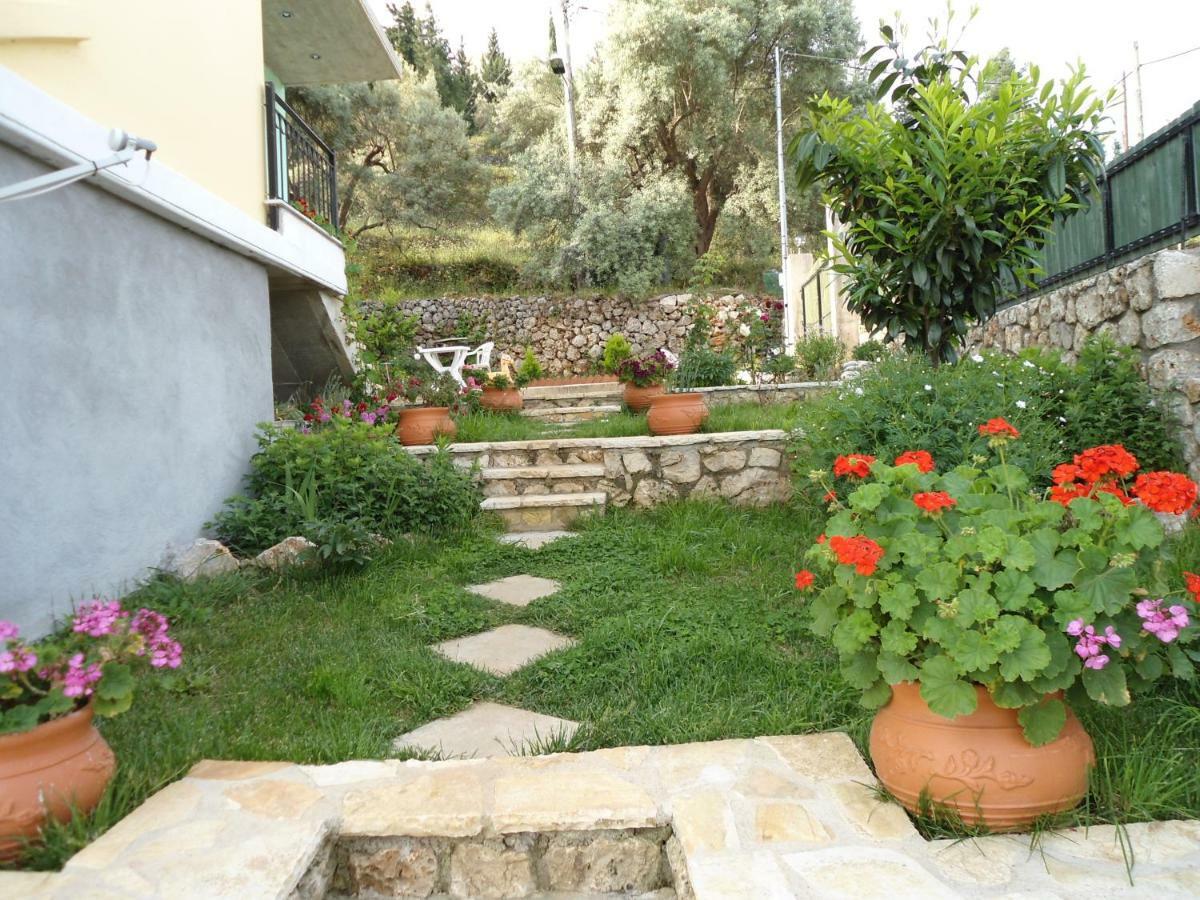 Monika Lefkada Tsoukaládhes Exterior foto